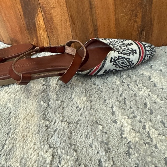 American Eagle Outfitters Fabric Aztec Ballet Flats Sandals Pointed Toe 8.5 - Picture 5 of 10